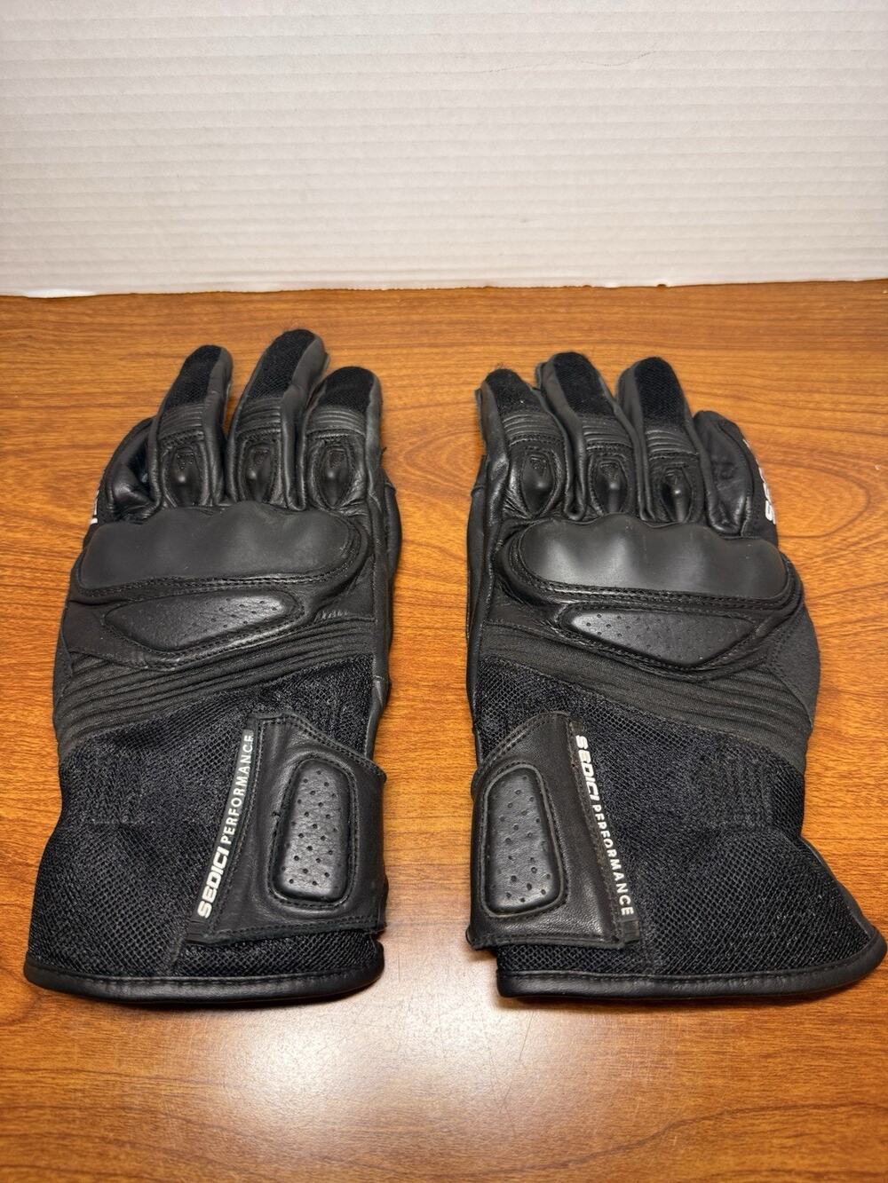 Sedici Performance Motorcycle Riding Gloves Men’s Medium Black Leather SEDG 65